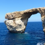 rock-malta-blue-sea-stones-cliff-4k-ultra-2560x1440